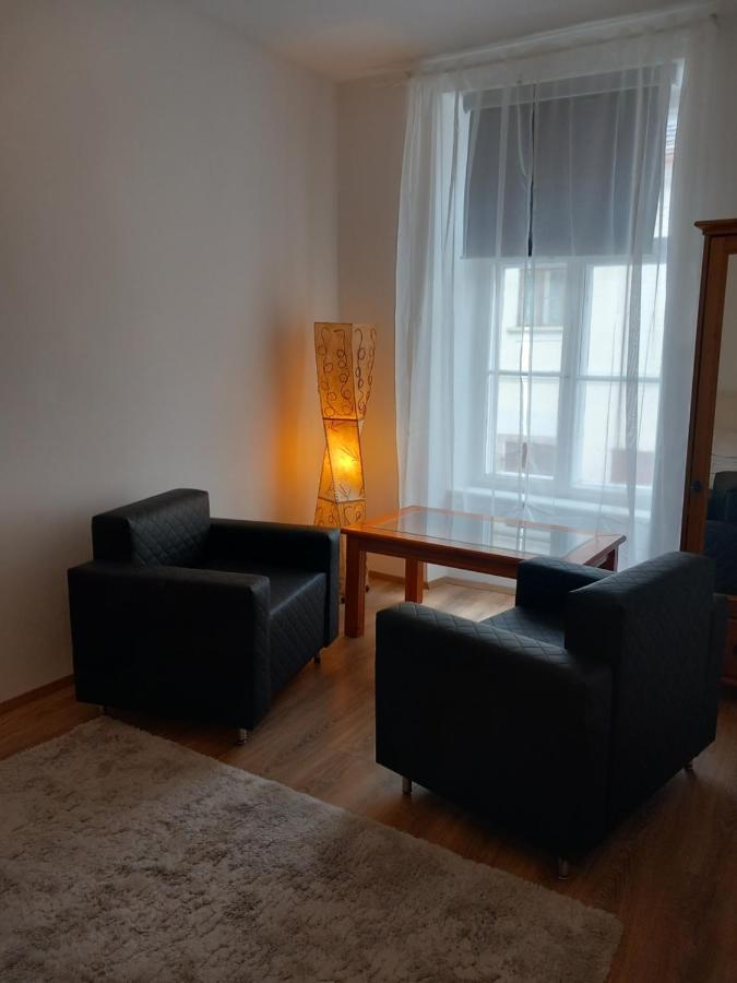 Korvin One Apartman Papa Luaran gambar